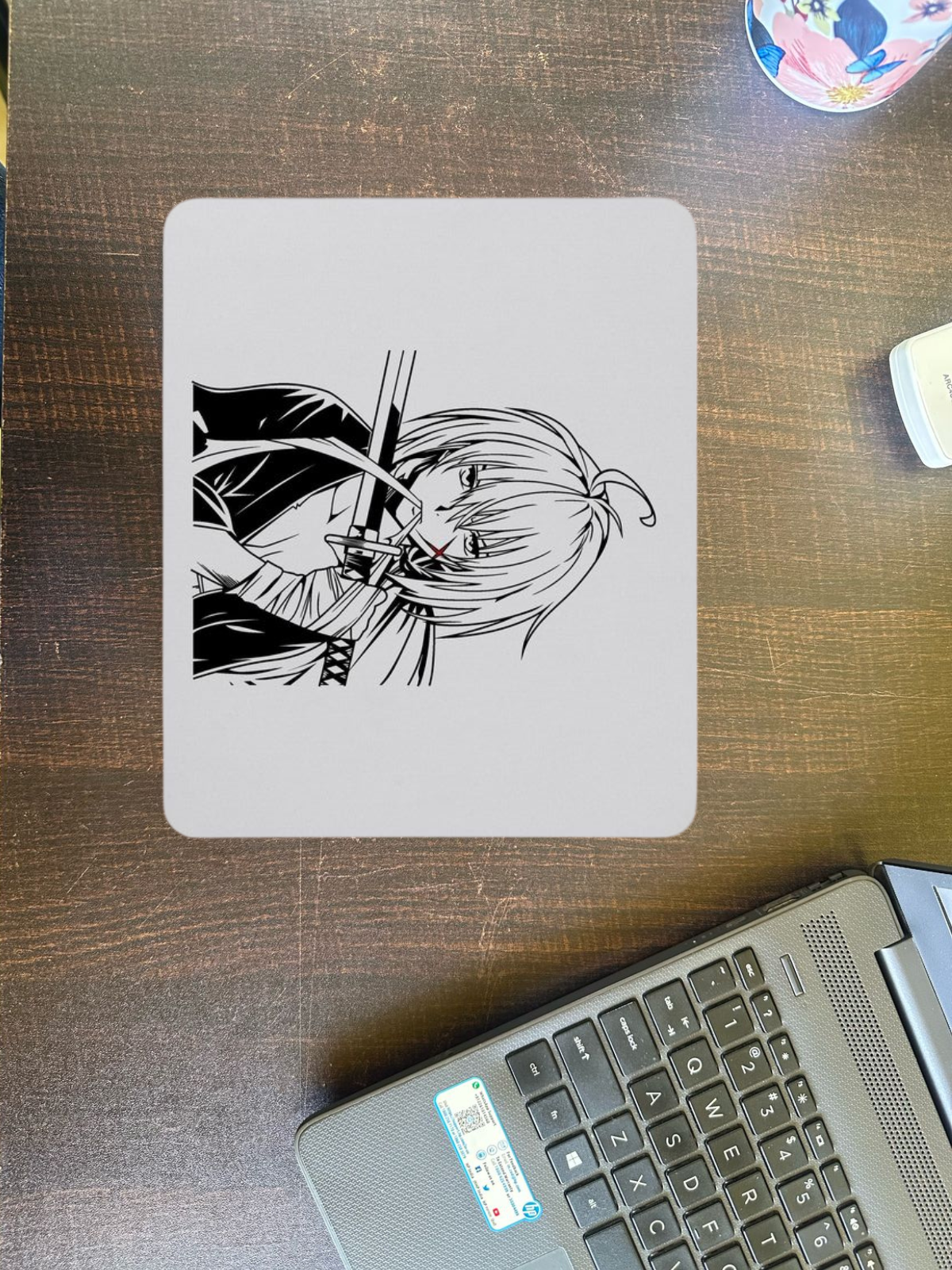 Anime Art Mouse Pad, Black and White Design, Non-Slip Base, 22.86 x 17.78 cm Mousepad